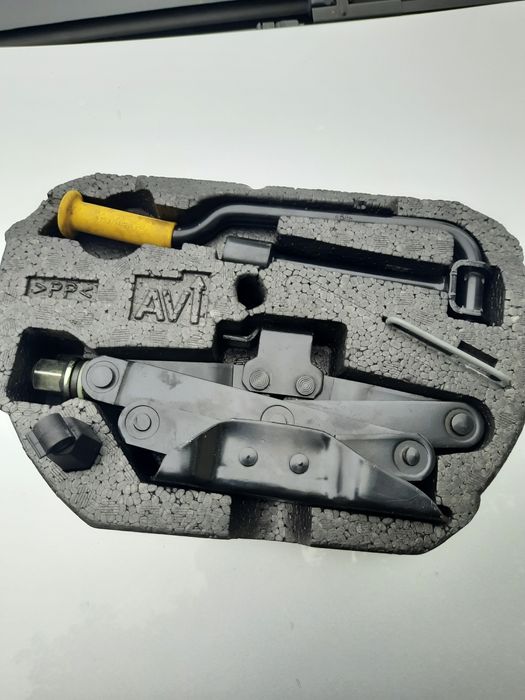 Инструменти Рено