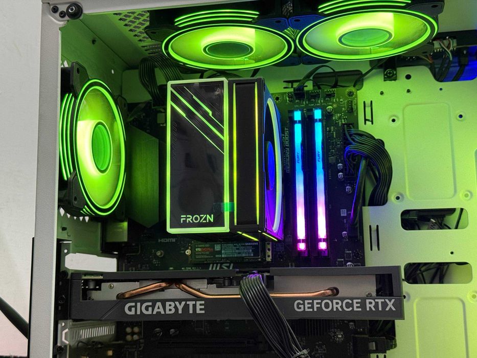 O'yinlar uchun Kuchli DDR5 Kompyuter