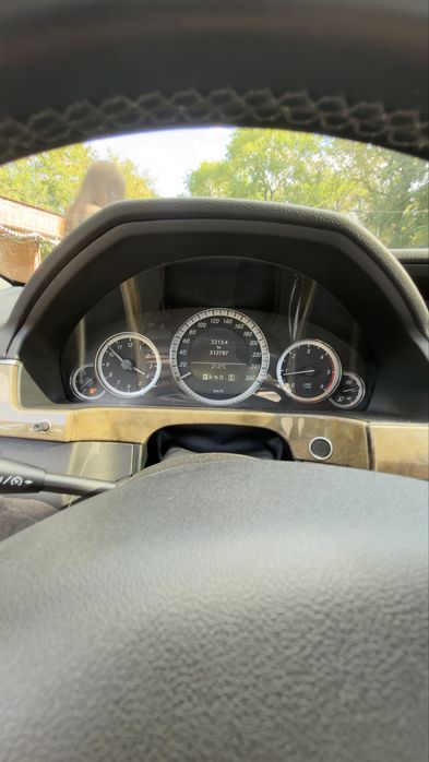 Mercedes w212 E200