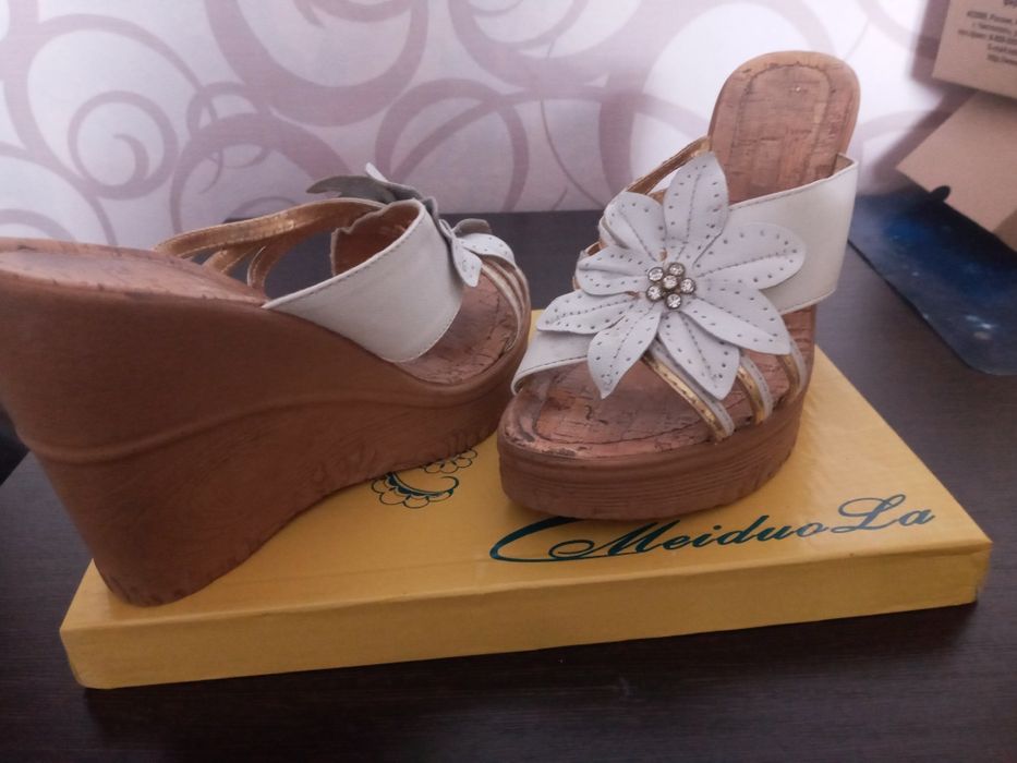 Босоножки -  шлепки