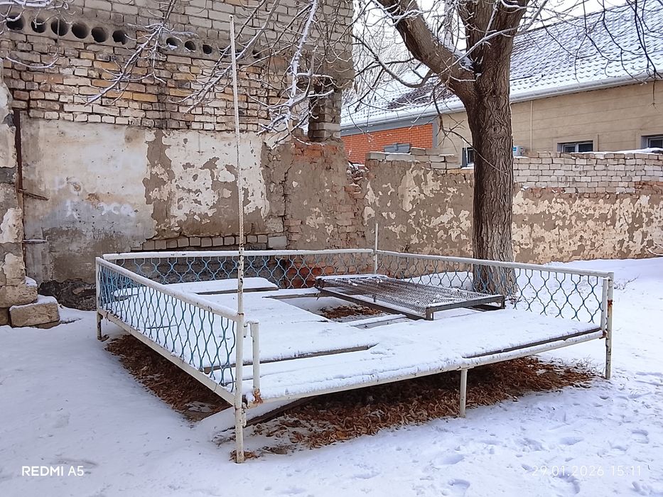 тапчан из железа