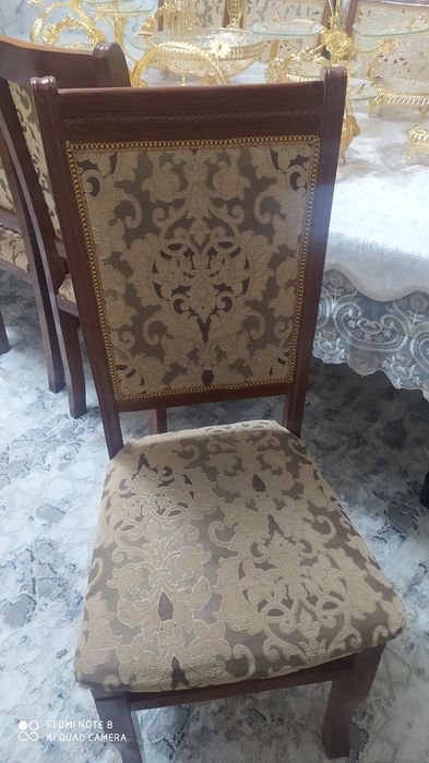 Стол ва стуллар.