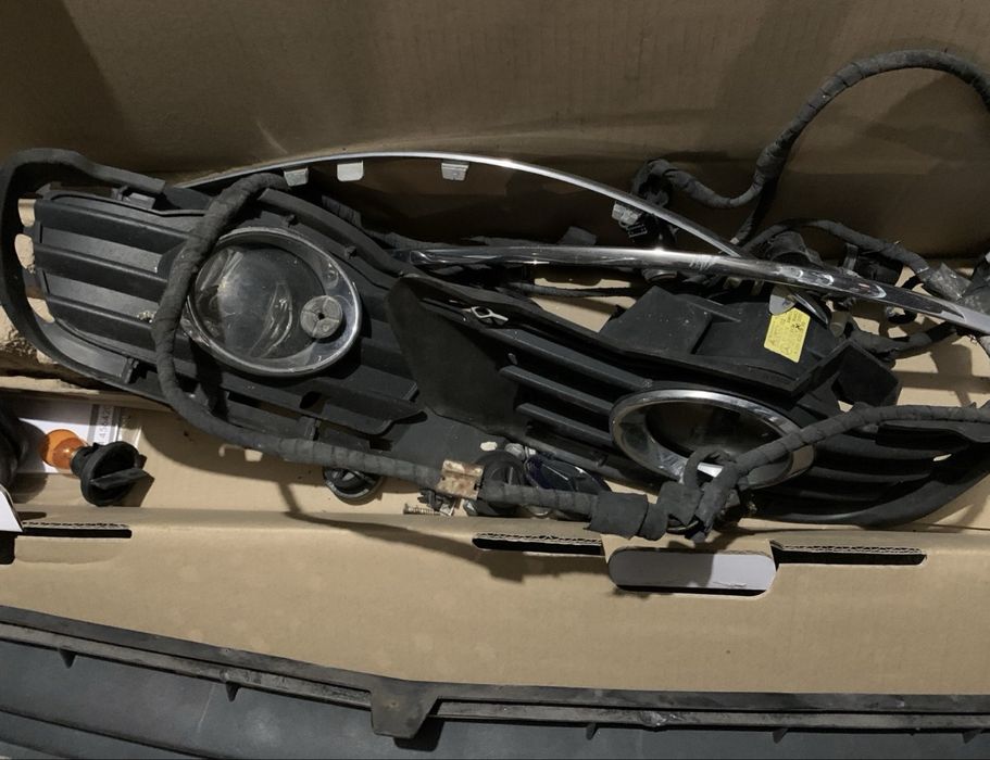 Решетки, лайсни,капачки и други за mercedes w204 c class