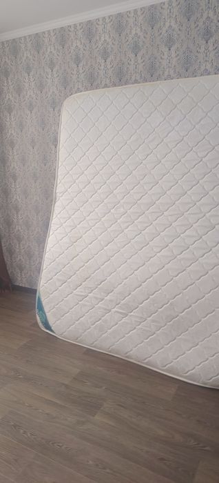 Продам   матрас. Размер 160*200