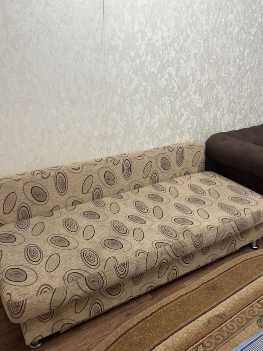 Отдам даром диван