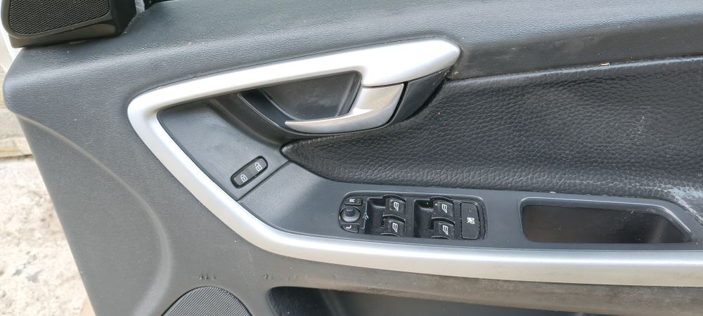 Врати volvo xc 60