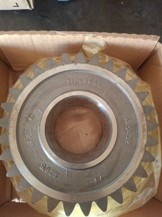 Шестерни на мост CASE