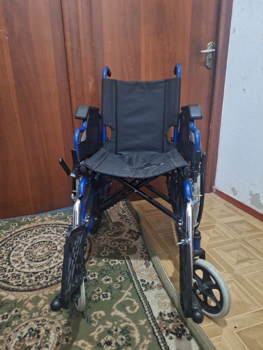 Инвалидная коляска