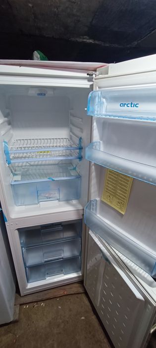 Vând frigider artic nou