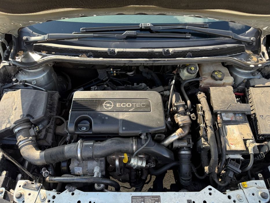 Dezmembrez Opel Astra J 1.7 CDTI A17DTR 110 CP – 2011 – orice piesă di