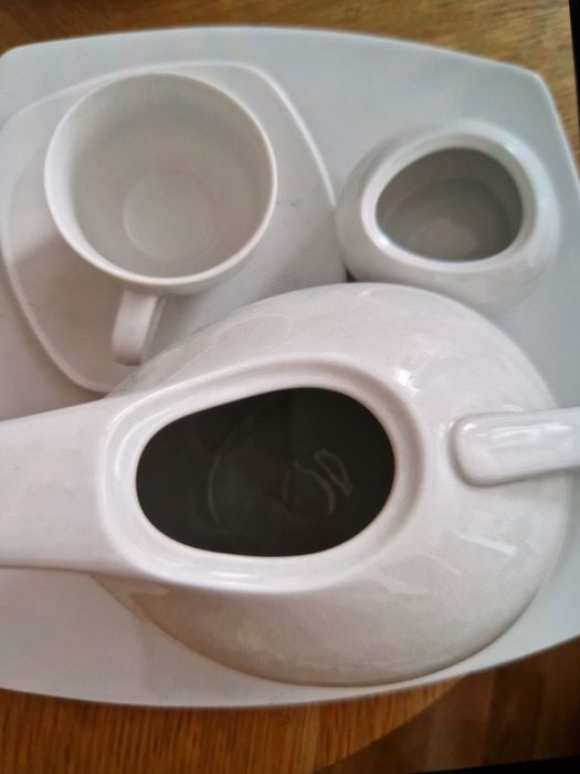 Сервиз столовый на 9 персон (72 предмета)