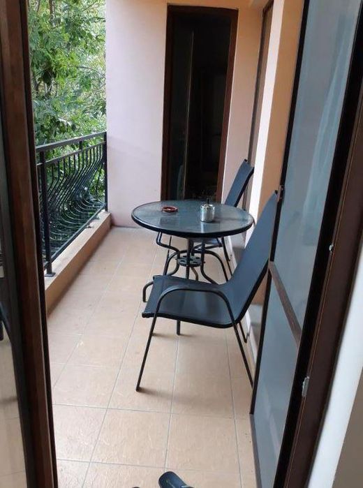 Дава се под наем Двустаен апартамент в Варна, Гръцка махала - 60 кв.м за 650 € - Снимка #4