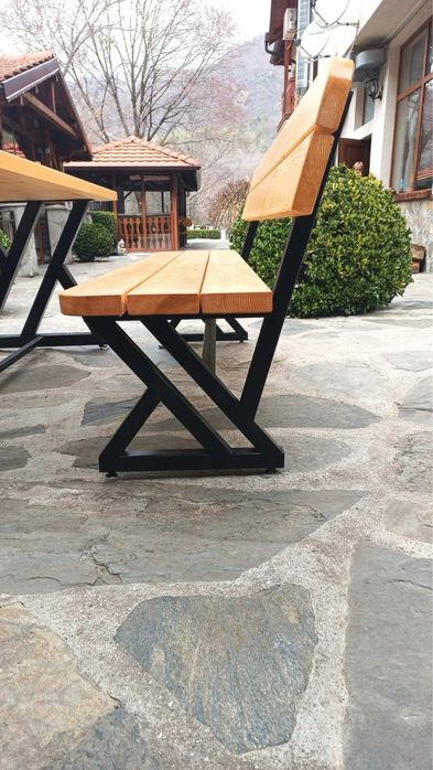 метални рамки за пейки и маси