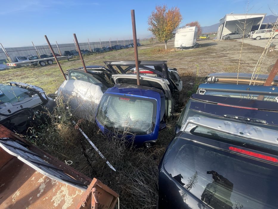 Audi A4 и други автомобили на части