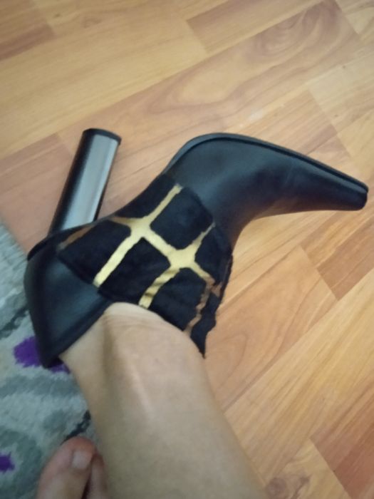 Кожаная обувь 37 на узкую ножку Италия ,новые!