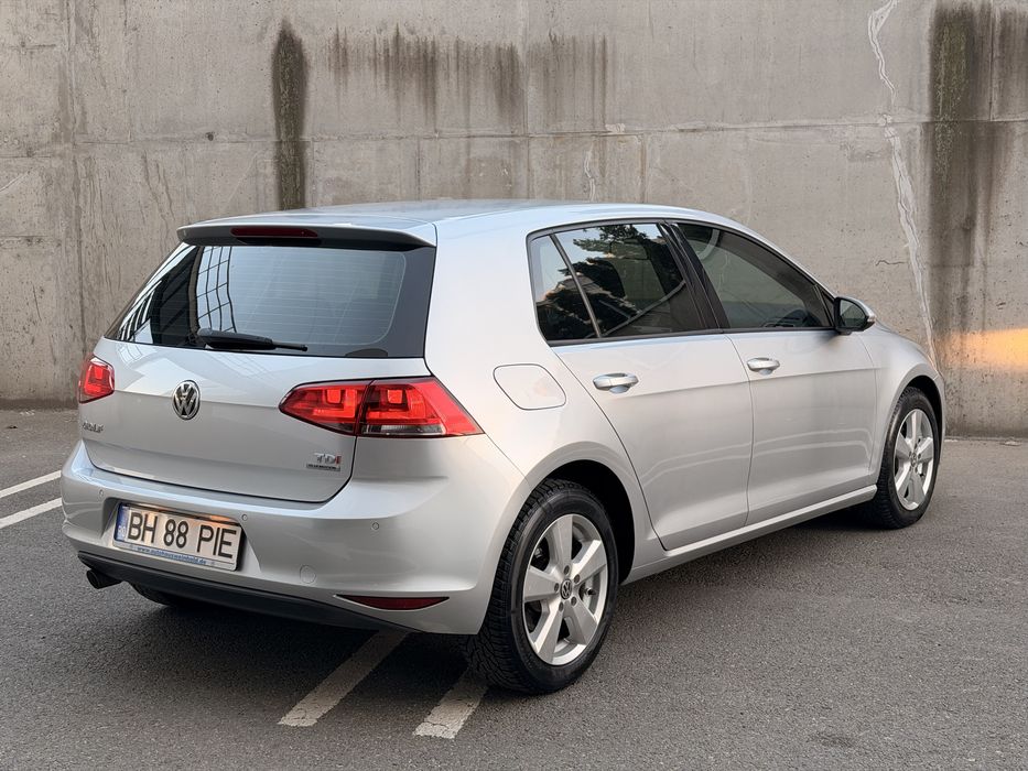 Volkswagen Golf 7 diesel/ Scaune invalzite/ senzori fata spate/Jante