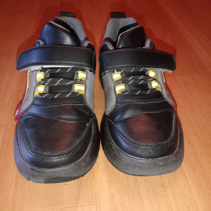 Кроссовки на мальчика. Размер 29