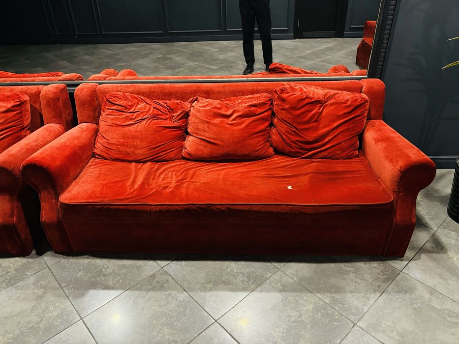 продам диваны. 3 диаана и 2 кресла