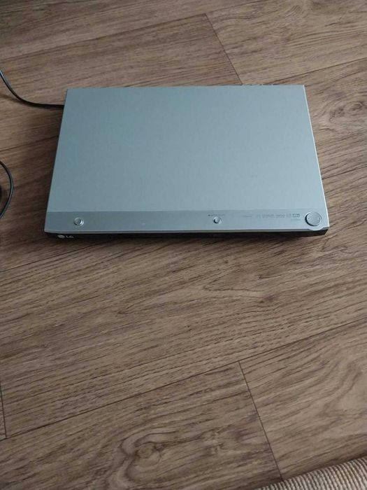 DVD-плеер LG в отличном состоянии
