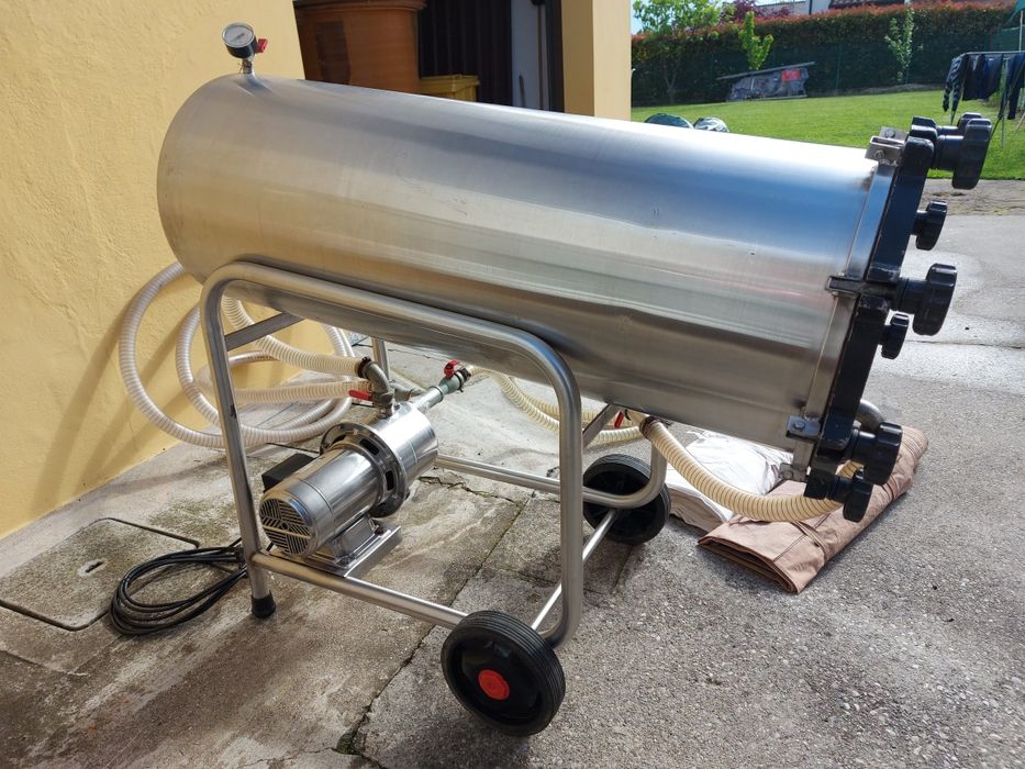 Filtru pentru vin,cu argilă