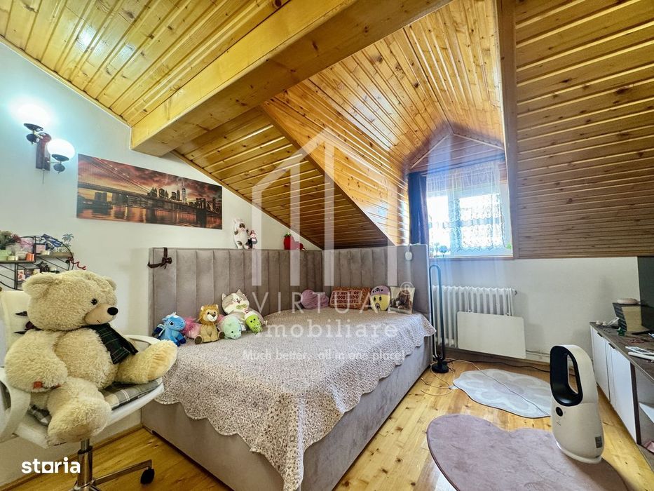 Apartament la casa, 3 camere, 77mp utili + pod (35mp) - Central