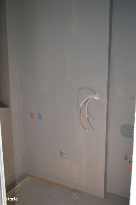 Apartament renovat in cladire interbelica, zona centrala