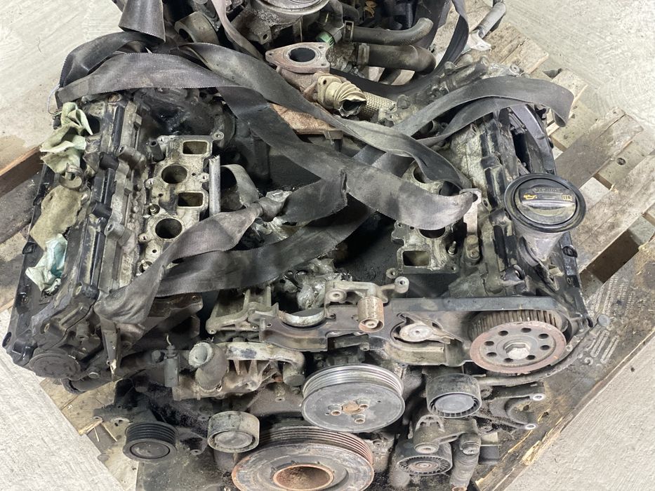 dezmembrez Motor audi a4 b8 2.7 CAMA euro 5