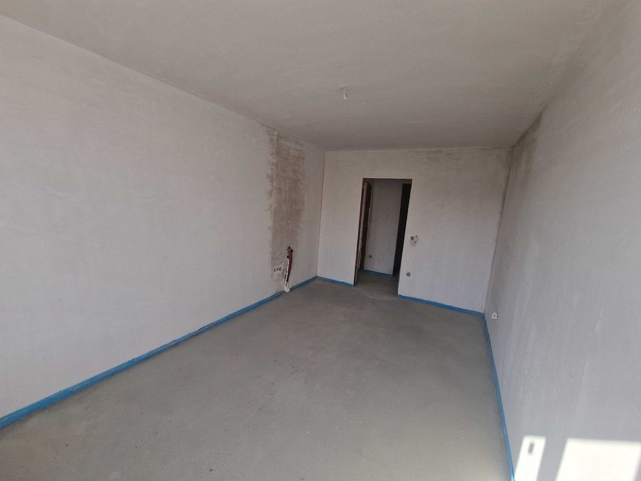 Тристаен апартамент за продажба в кв. Еленово, гр. Благоевград