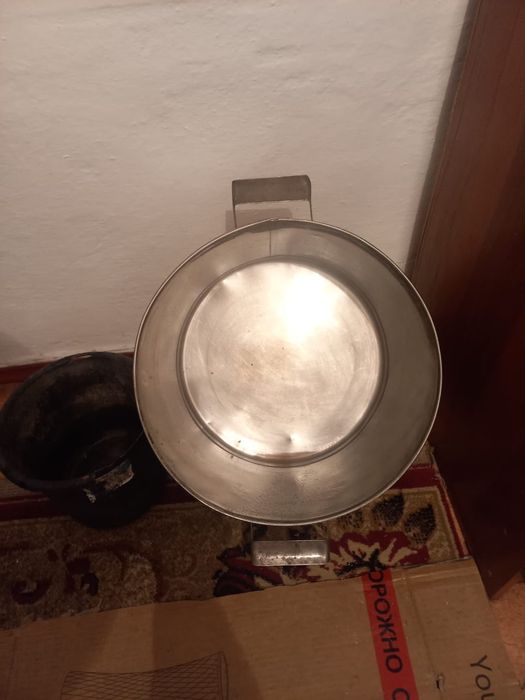 Продам кастрюли.