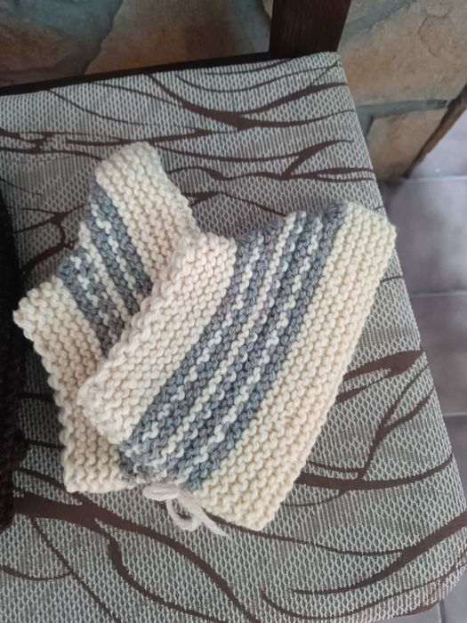 Вълнени чорапи (ръчна изработка)