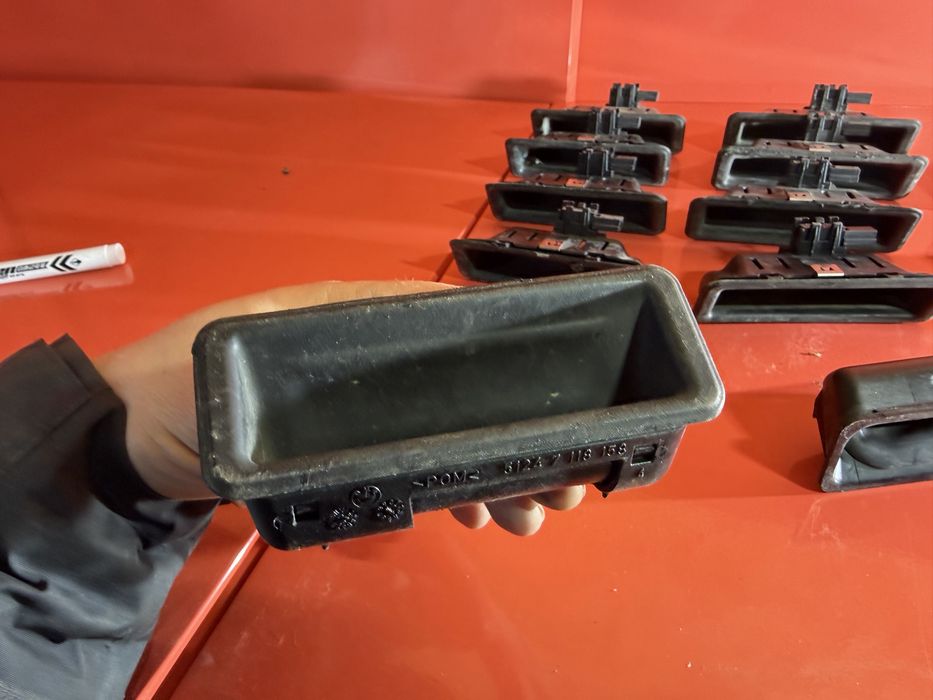 Бутони за отваряне на заден капак за BMW Е6х, е8х, е9х, е70, ф10, ф11