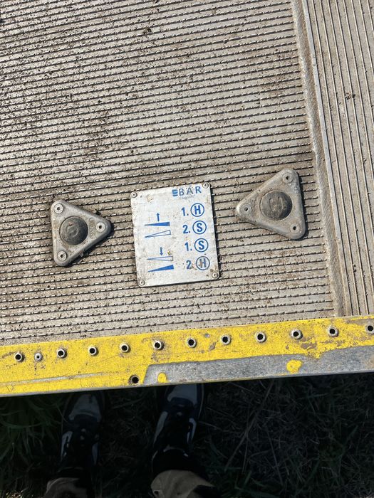 Продавам падащ борд