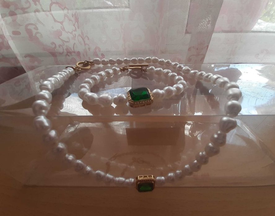 Бижута - Гривни, Обици, Гердани, Чокери, Диадема, Игли за коса