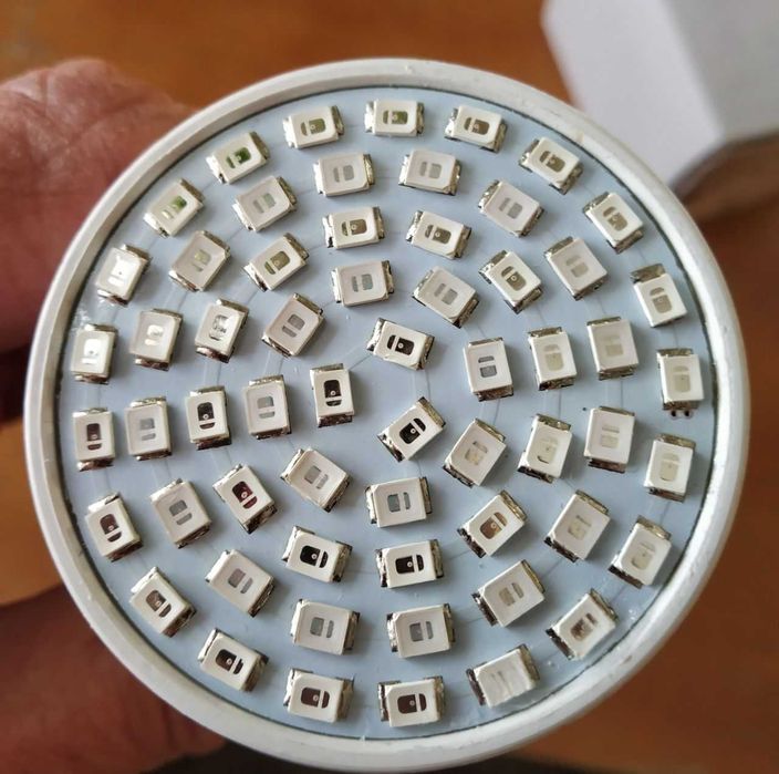 Подсветка для комнатных цветов