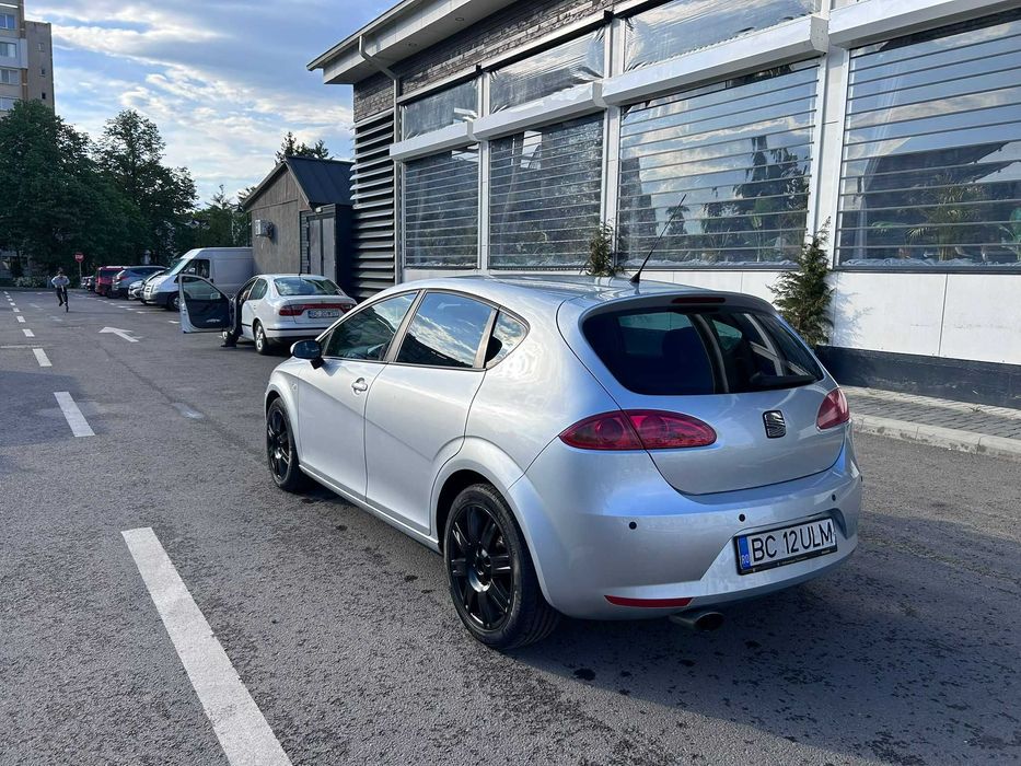Seat Leon -- 1.6 Benzina -- 102CP --115.000 KM -- Manuala -- Proprietar