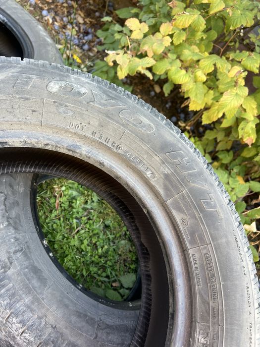 Зимние шины 215/65/16 Toyo