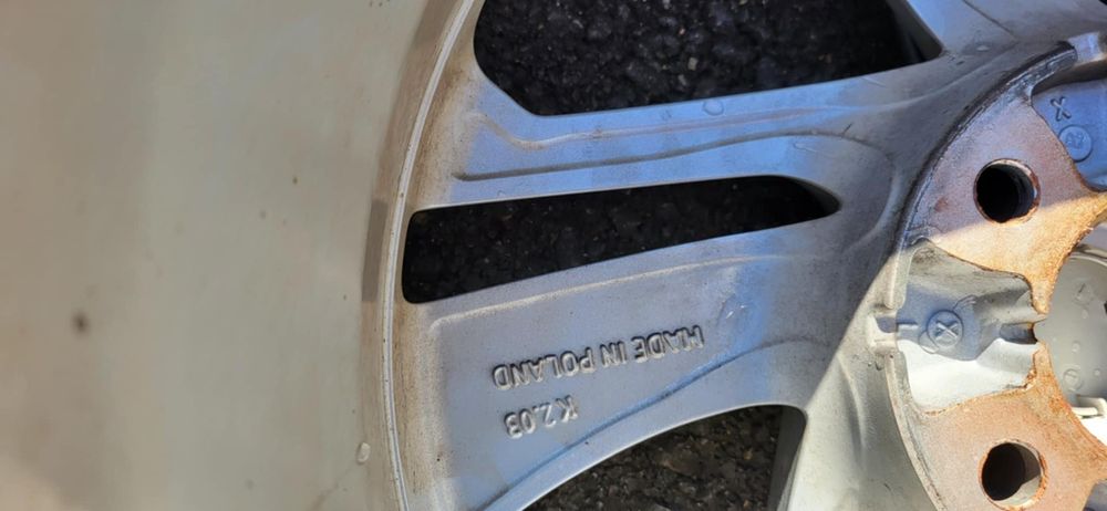 Гуми със джанти Нисан Джук