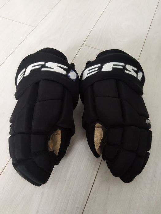 Продам хоккейную форму