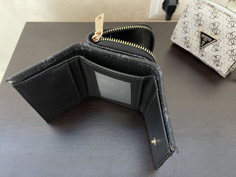 Guess дамско портмоне НОВО ЗАРЕЖДАНЕ Нови Модели