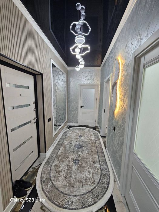 Buxoro siti Aura  4 etaj 2 xonagi 83 kv