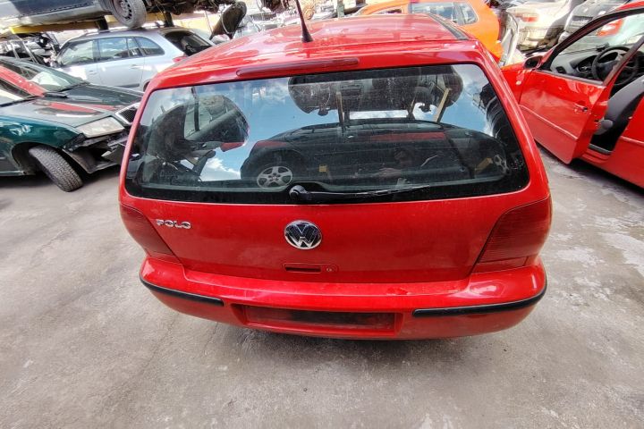 Bara fata Volkswagen VW Polo 2000 1.4 MT (60 hp)