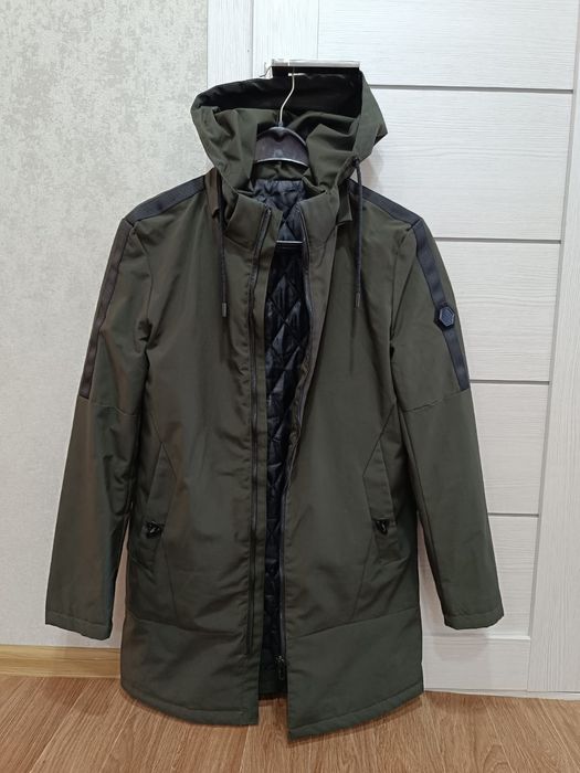 Куртка с капюшоном на мальчика