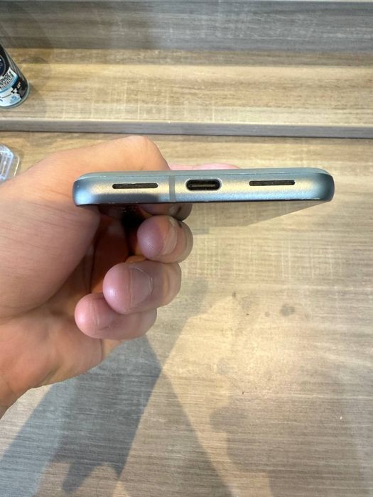 Продается Pixel 8 торг есть