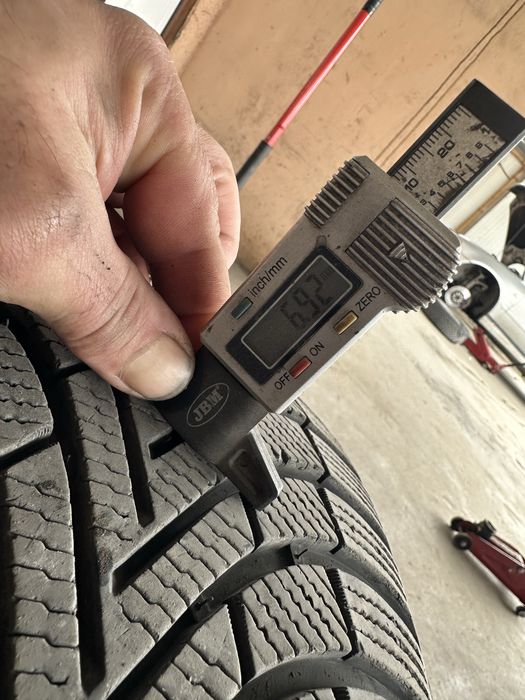 Зимни Гуми 255/40/19 Maxxis WP6