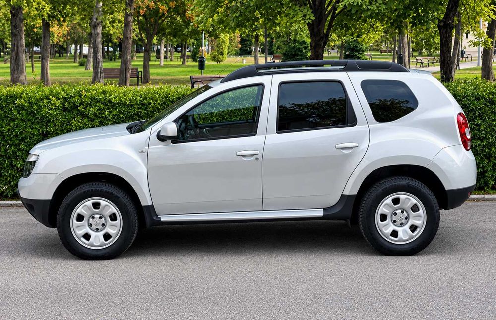 Dacia DUSTER 4x4 an 2013-1.5 Diesel-EURO 5-Dotari PLUS-Super INGRIJIT-Proprietar