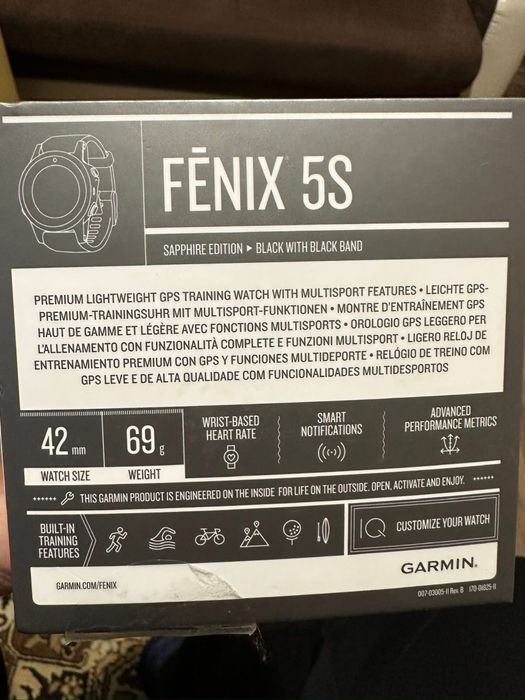 Часовник Garmin FENIX 5S