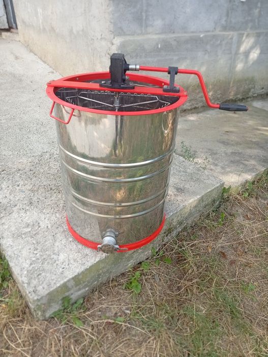 Centrifuga manuala pt 3 rame
