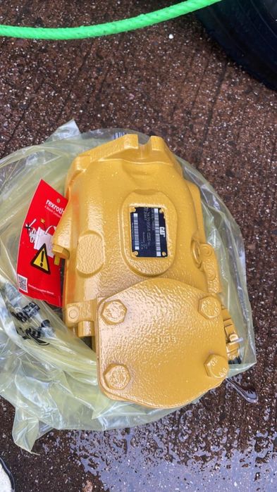 Vând pompe hidraulice cartepillar