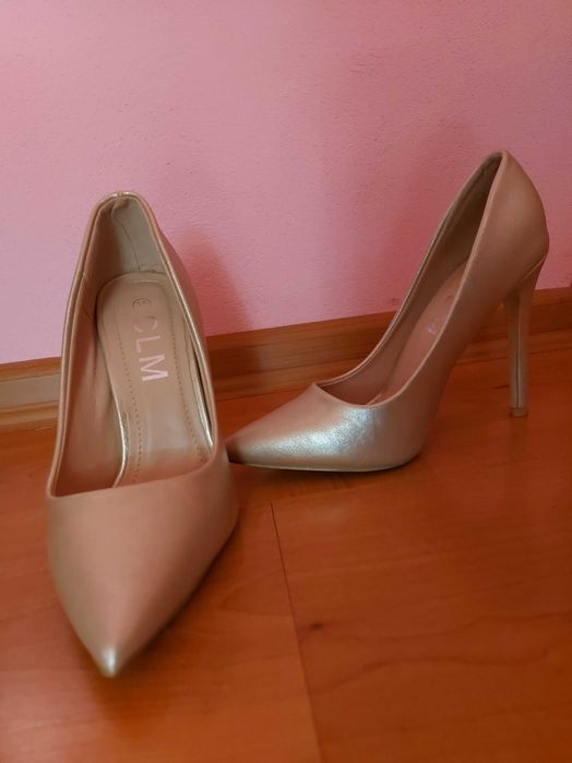 Pantofi cu toc mărime 35