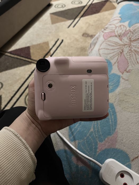Фотоаппарат инстакс мини 12